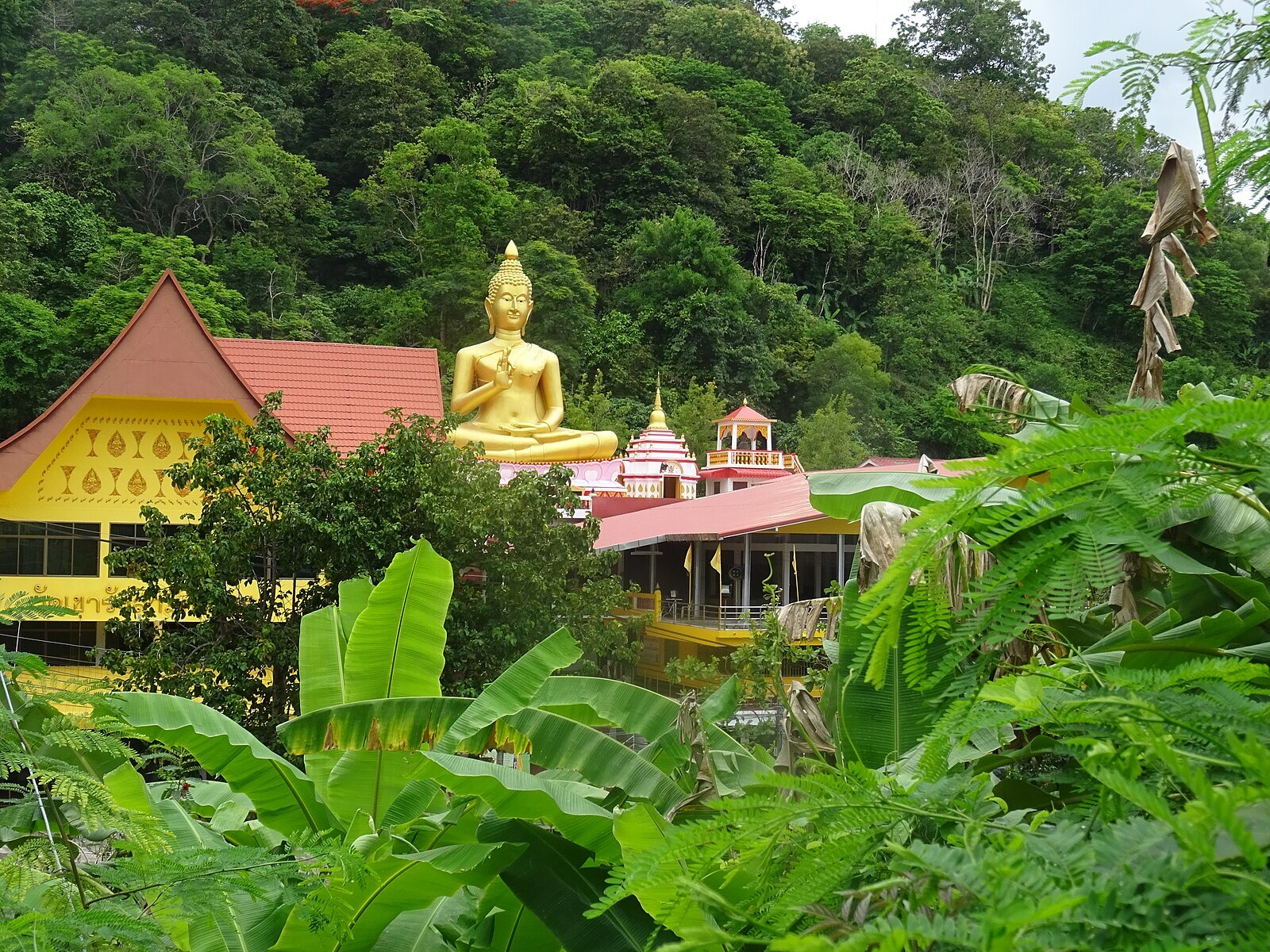 Wat_Khao_Rang_Samakk